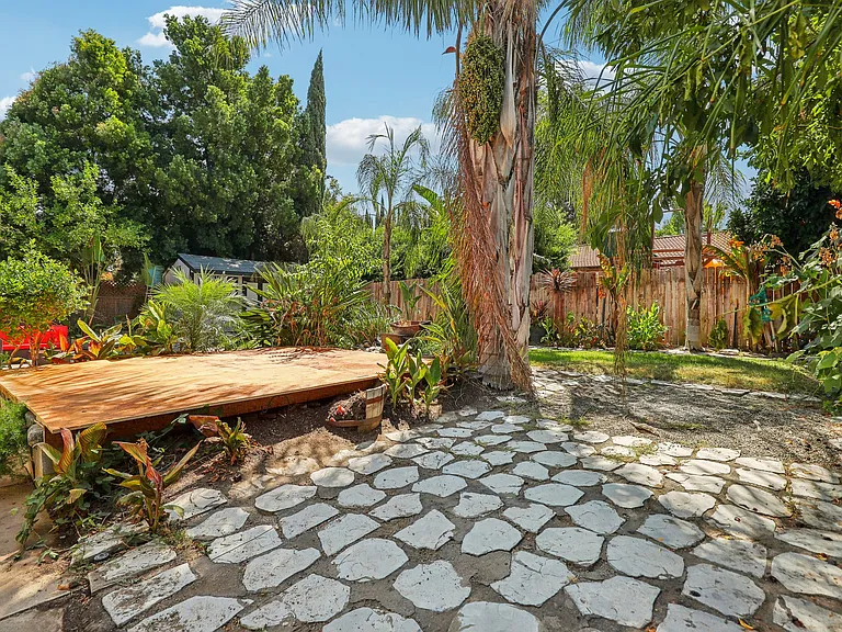 8560 Fern Crest Way — Photo 50