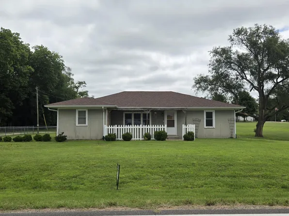 2260 Fair Rd, Abilene, KS 67410