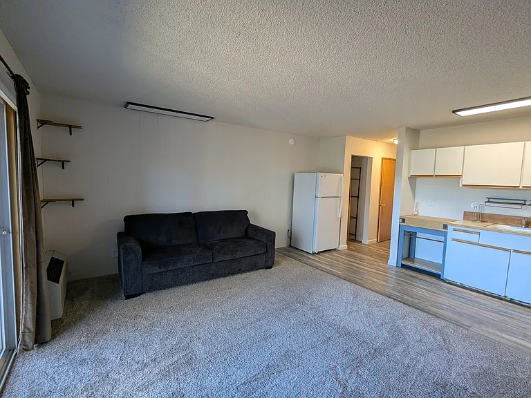 1565 NW Wall St #1-176-177 — Photo 5