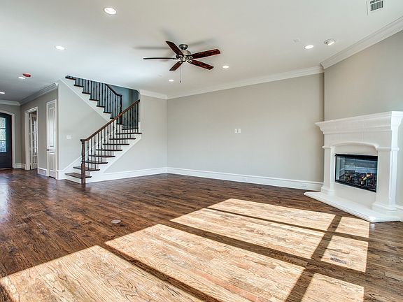 5th image of 7030 Clayton Ave