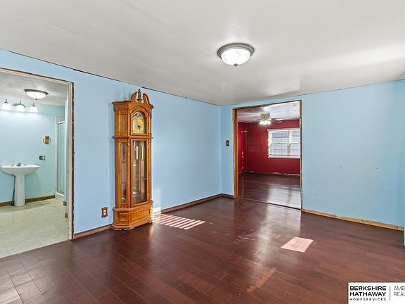 5th image of 440 State St