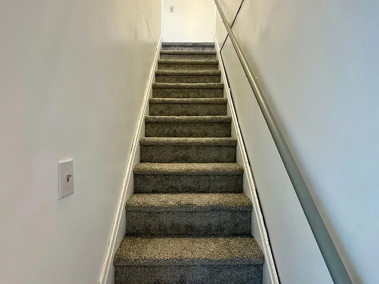 42 Climax St — Photo 35