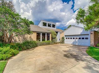 11826 Cedar Pass Dr, Houston, TX 77077
