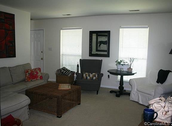 3rd image of 6405 Old South Ct