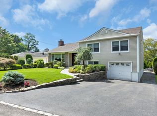 45 Van Arsdale Pl, Manhasset, NY 11030