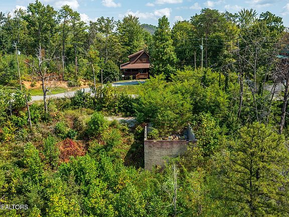 5th image of 3217 Emerald Springs Loop