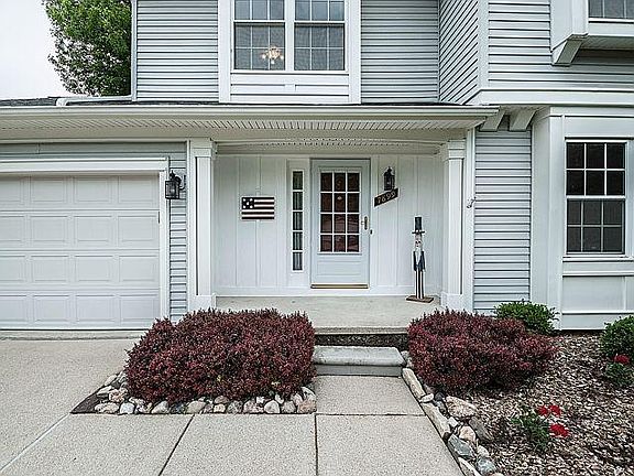 5th image of 7899 Briarbrook Dr
