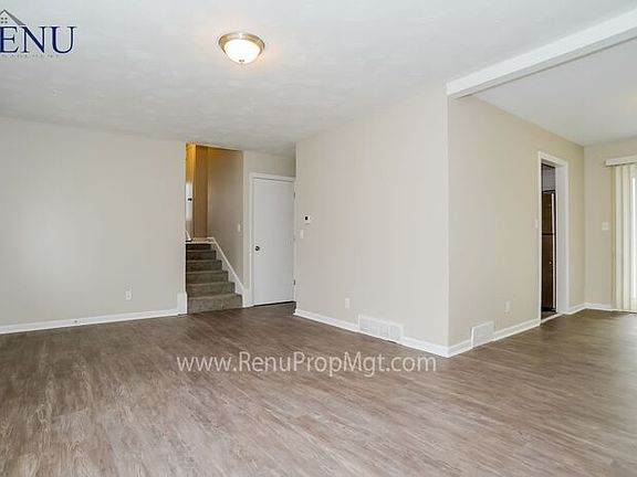 4th image of 8005 E 91st St