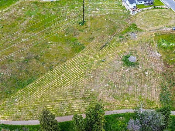 5th image of 2082 White Tail Way