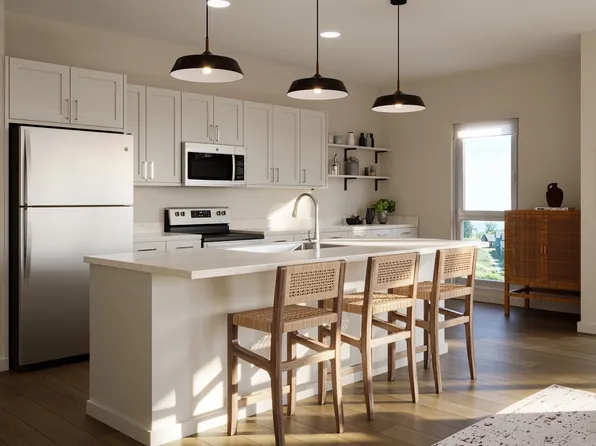 Summit at Lakeshore Commons