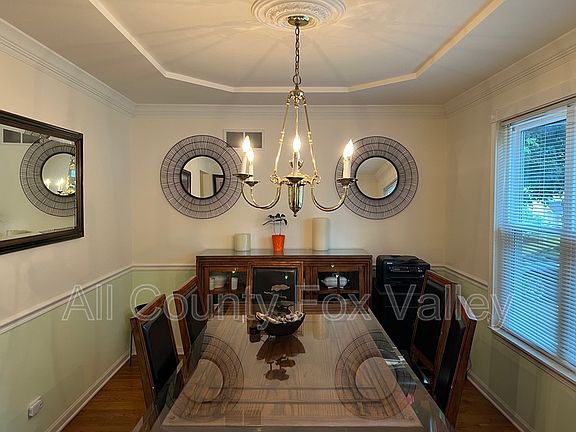 5th image of 1025 Rosewood Dr