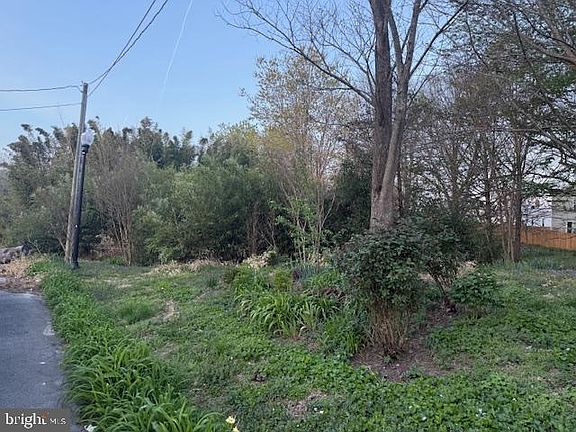 5th image of 0 Hill St