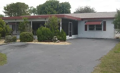 4635 SE 5th Pl — Photo 8