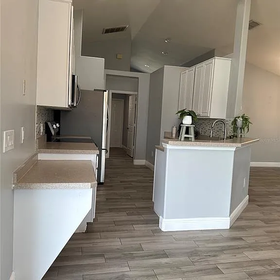 3158 Stonehurst Cir — Photo 5
