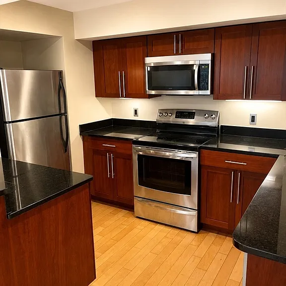 1600 Beacon St #701 — Photo 4