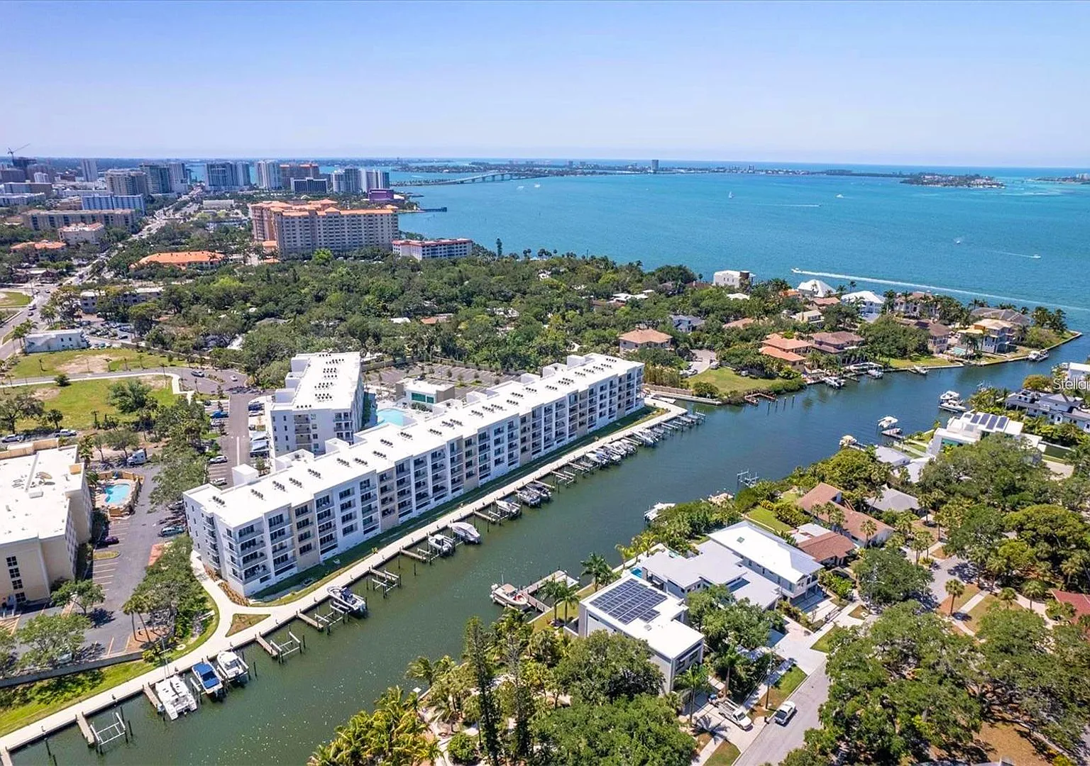 Luxurious, Fully Furnished, Waterfront Sarasota Condo - 2 Bedroom, 2 Bath - Downtown Sarasota — Photo 1