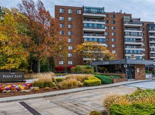 27500 Cedar Rd APT 605, Beachwood, OH 44122