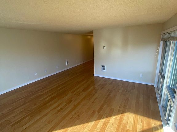 2nd image of 7101 6th Ave NE APT 4