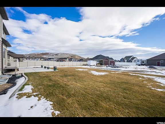 4th image of 9618 N Horizon Dr