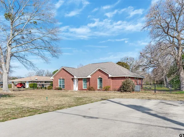 1511 Proctor Ave, Mount Pleasant, TX 75455
