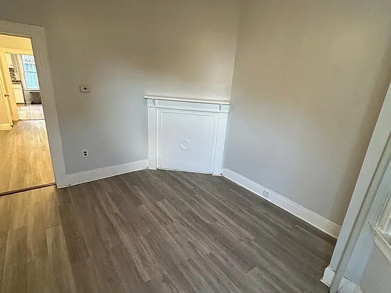 52 Kent St #1F — Photo 3