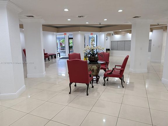 3rd image of 1300 NE Miami Gardens Dr APT 613E