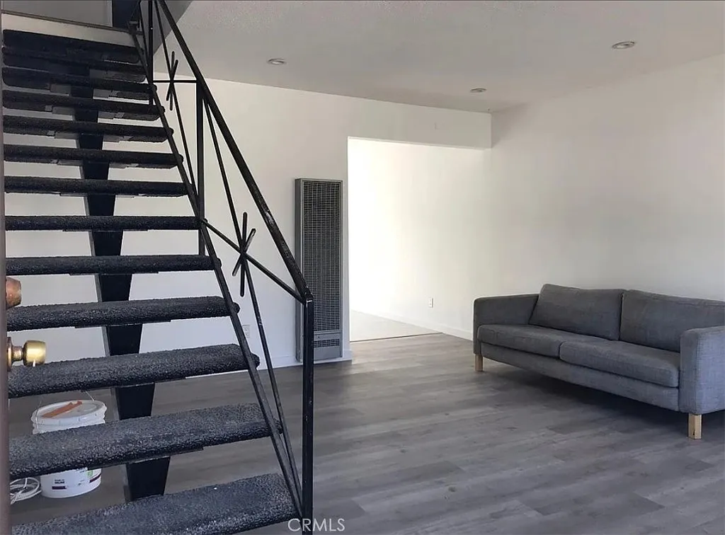 2 bed, 1.5 bath, 1000 sqft, $2,395 — Photo 1