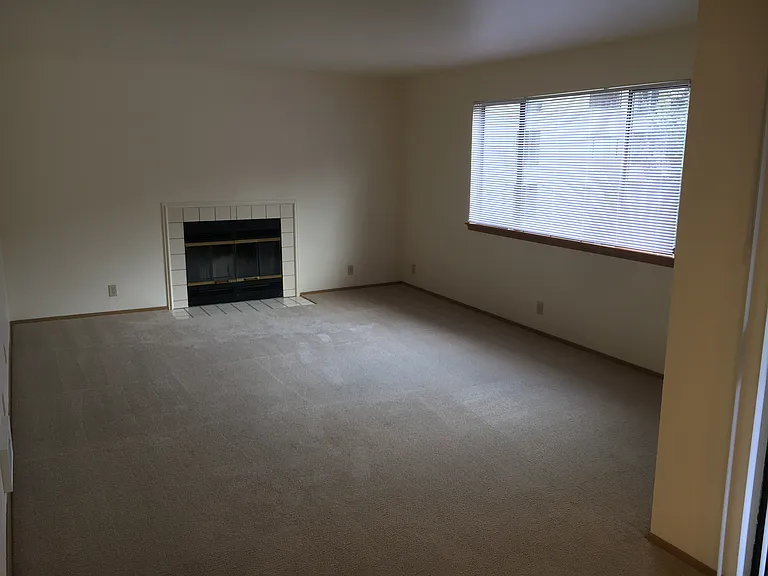 Meridian Place — Photo 20