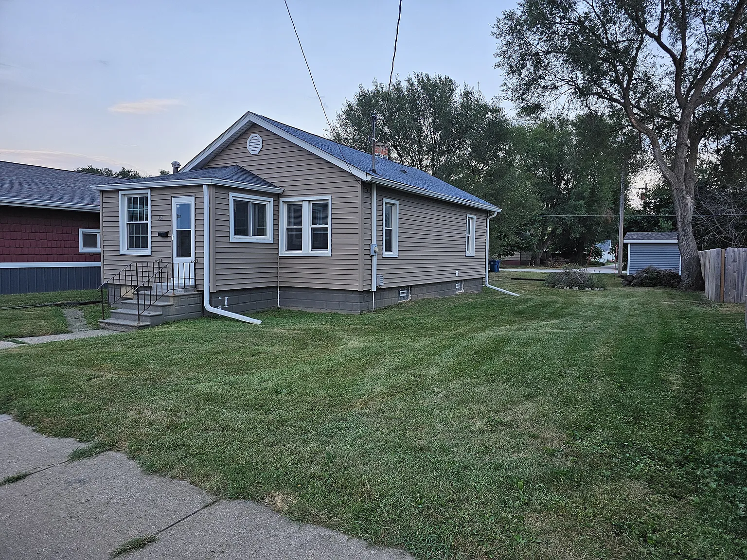 2 bed, 605 sqft, $1,250 — Photo 2
