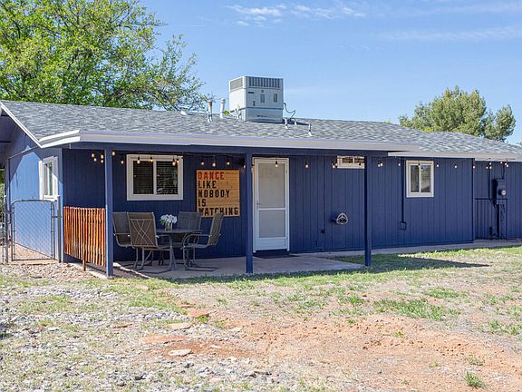 3rd image of 4905 E HORSESHOE Lane