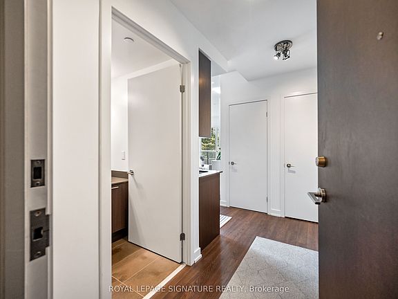 5th image of 10 Park Lawn Rd Unit 306