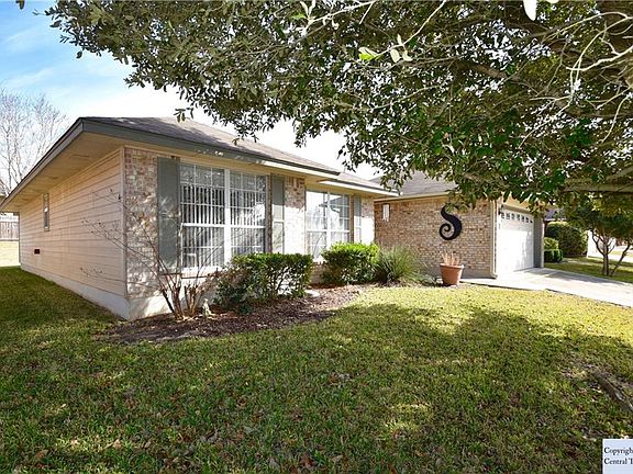 3rd image of 2061 Bentwood Dr