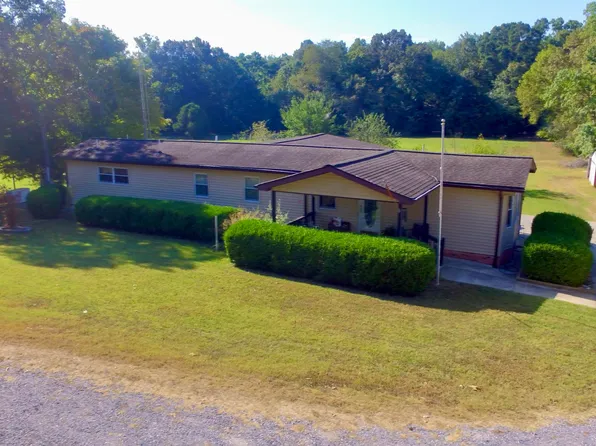 950 Reed Rd, Benton, KY 42025