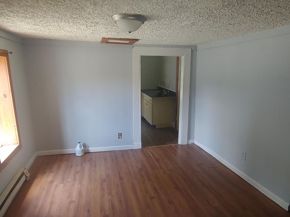1st image of 815 Lylesville St