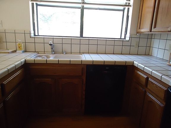 4th image of 510 Sumner Ave