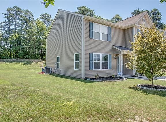 3rd image of 1409 Logan Patrick Ct