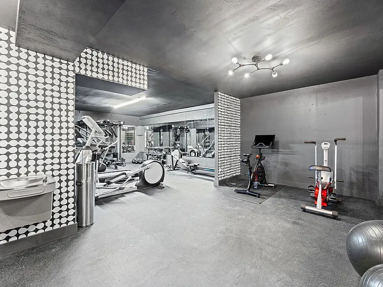 Marseille Apartments — Photo 7