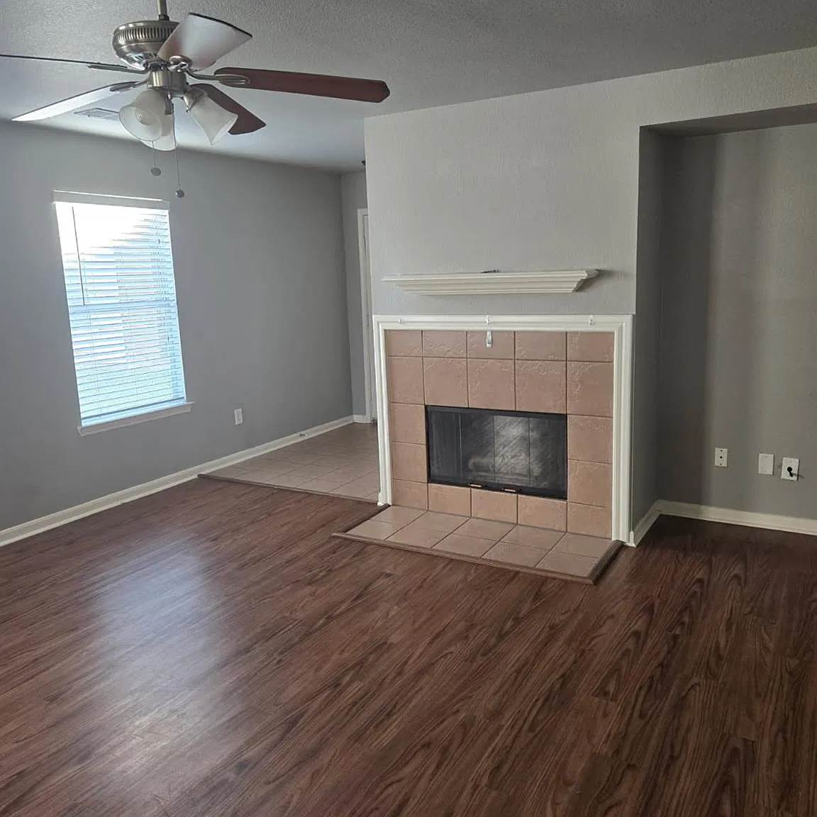 3 bed, 2.0 bath, 1442 sqft, $1,750 — Photo 3