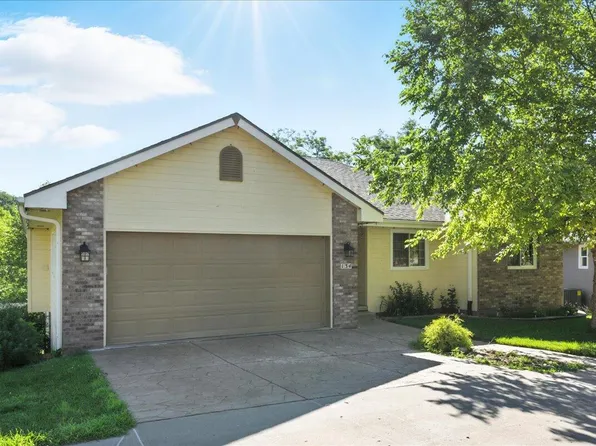 134 E View Dr, Council Bluffs, IA 51503