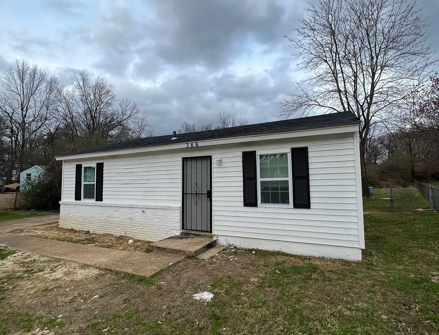 388 Fitzgerald Dr — Photo 1