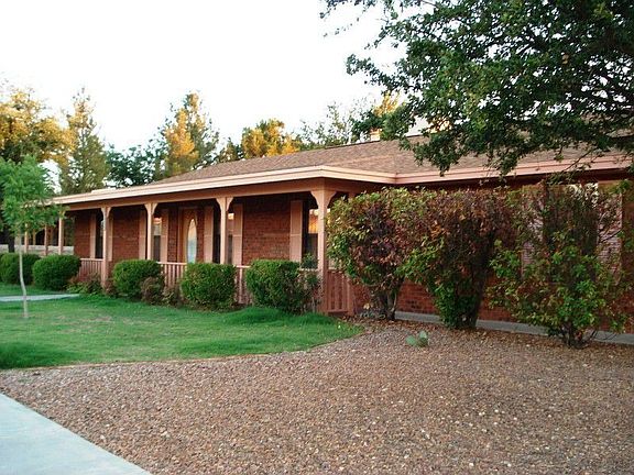 2nd image of 3427 Eastridge Pl