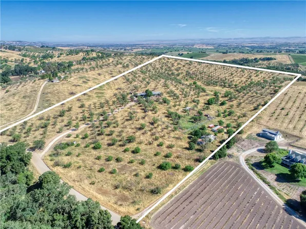 4240 Rancho Rd, Templeton, CA 93465