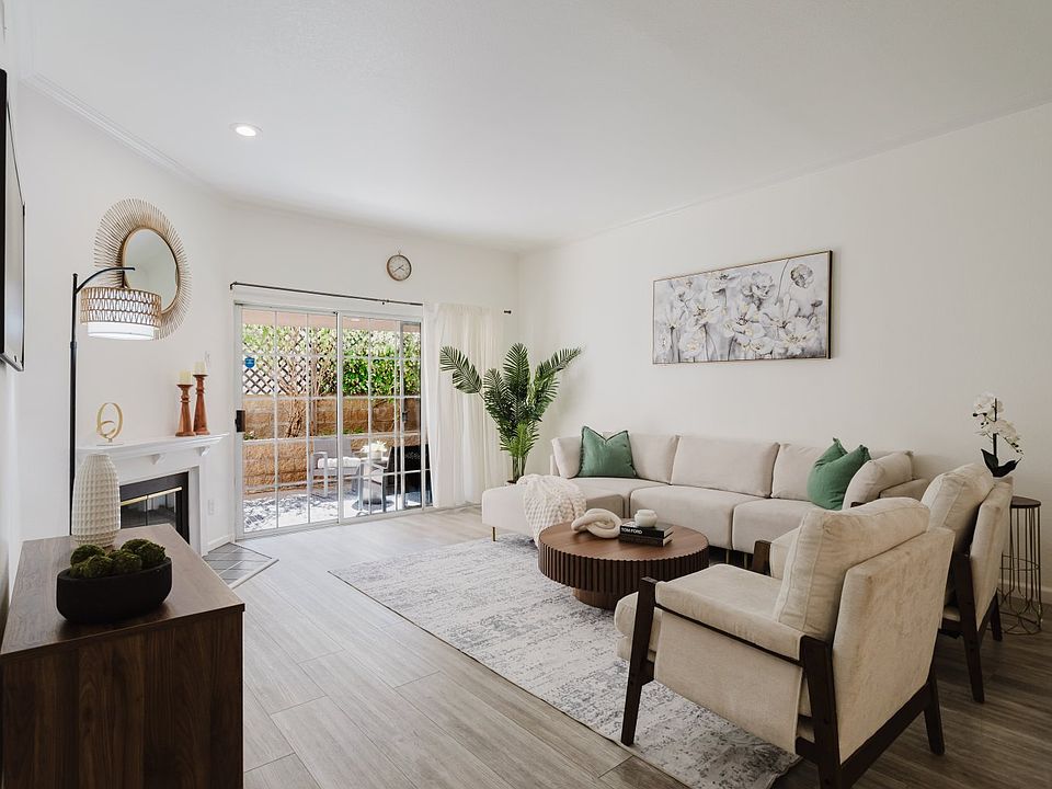 1st image of 435 E Valencia Ave #105