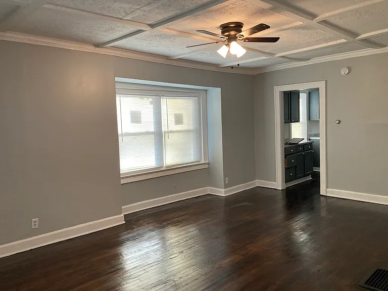 6638 Wabash Ave — Photo 14