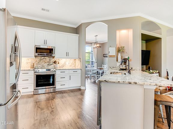 4th image of 1409 Florida Moss Ln