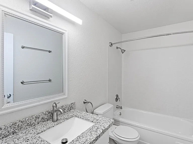 North Forest Apartments — Photo 32