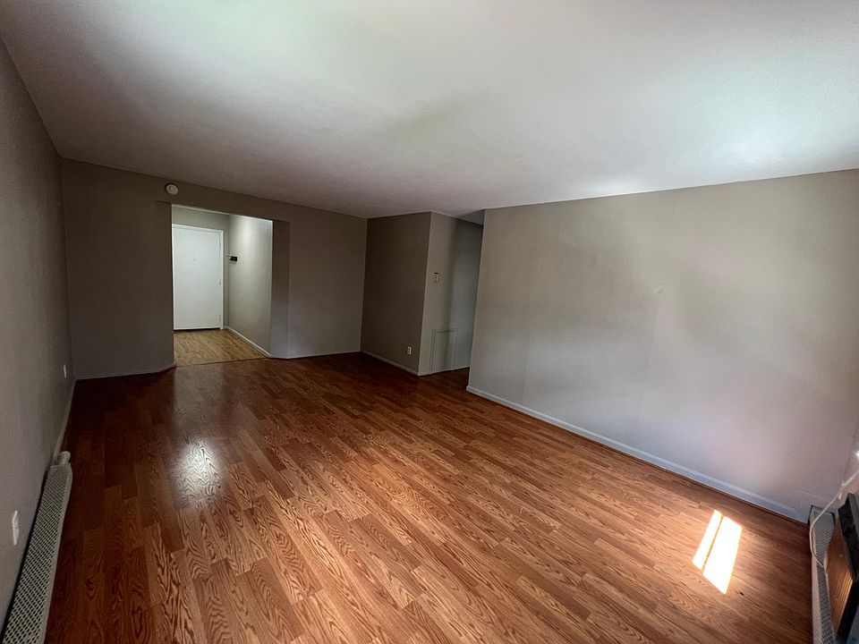 1st image of 13793 Cedar Rd APT 305B