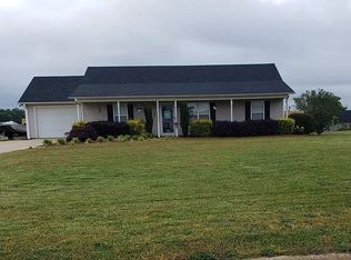 504 White Rose Ln, Boiling Springs, SC 29316