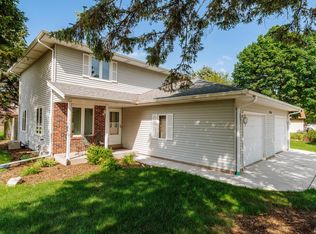 716 Fox Ln, Waterford, WI 53185