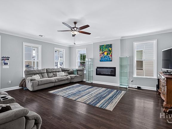 5th image of 32 Grove Park Drive